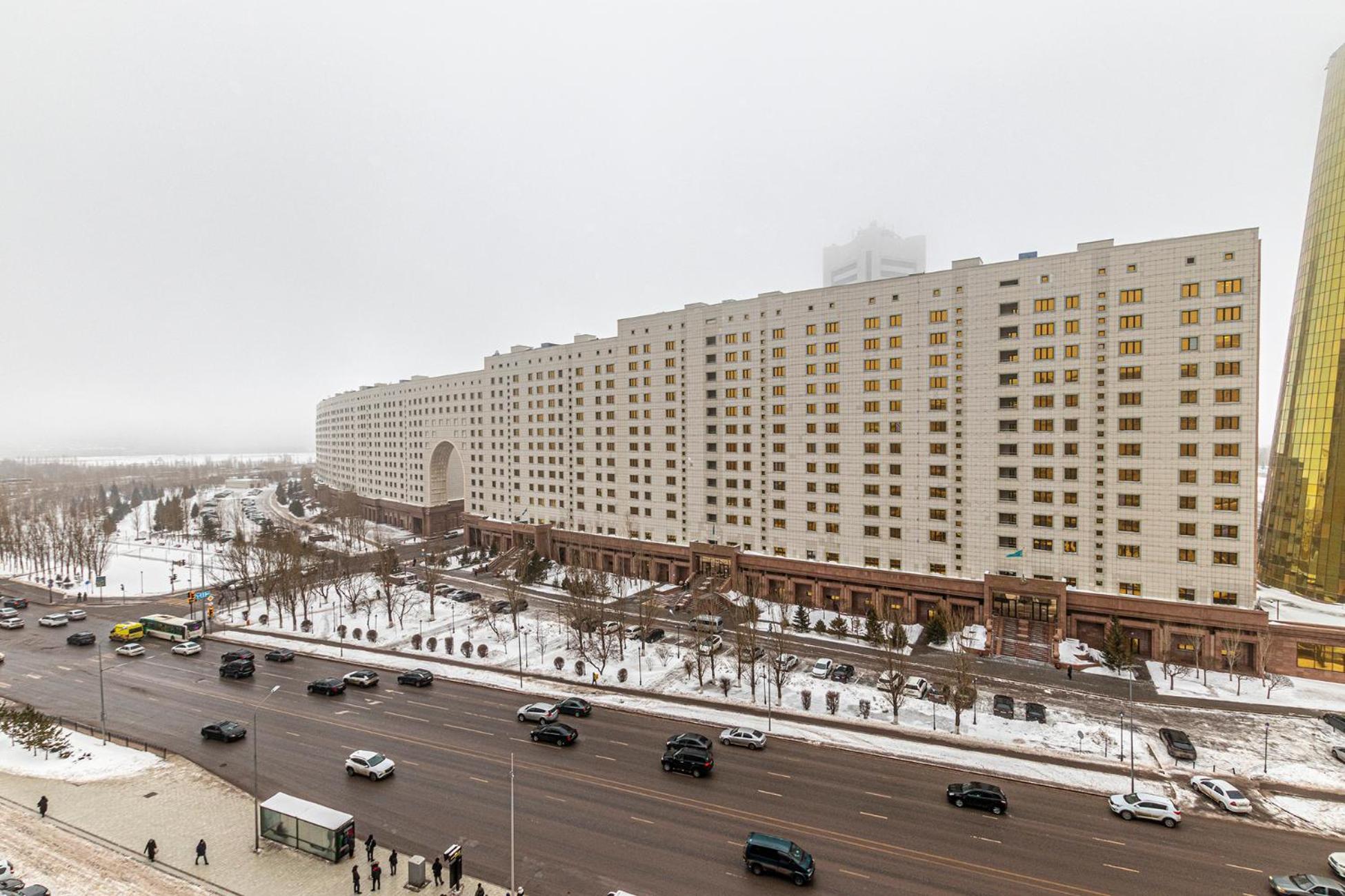 Апартаменты 2Day Apart У Байтерека Astana Exteriör bild
